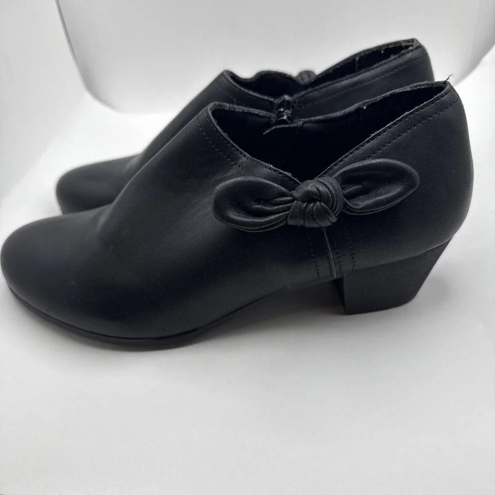 Black Rivet Fashion Bow Tie Ankle Boots Women's Size‎ 7.5 Molly Bootie Black